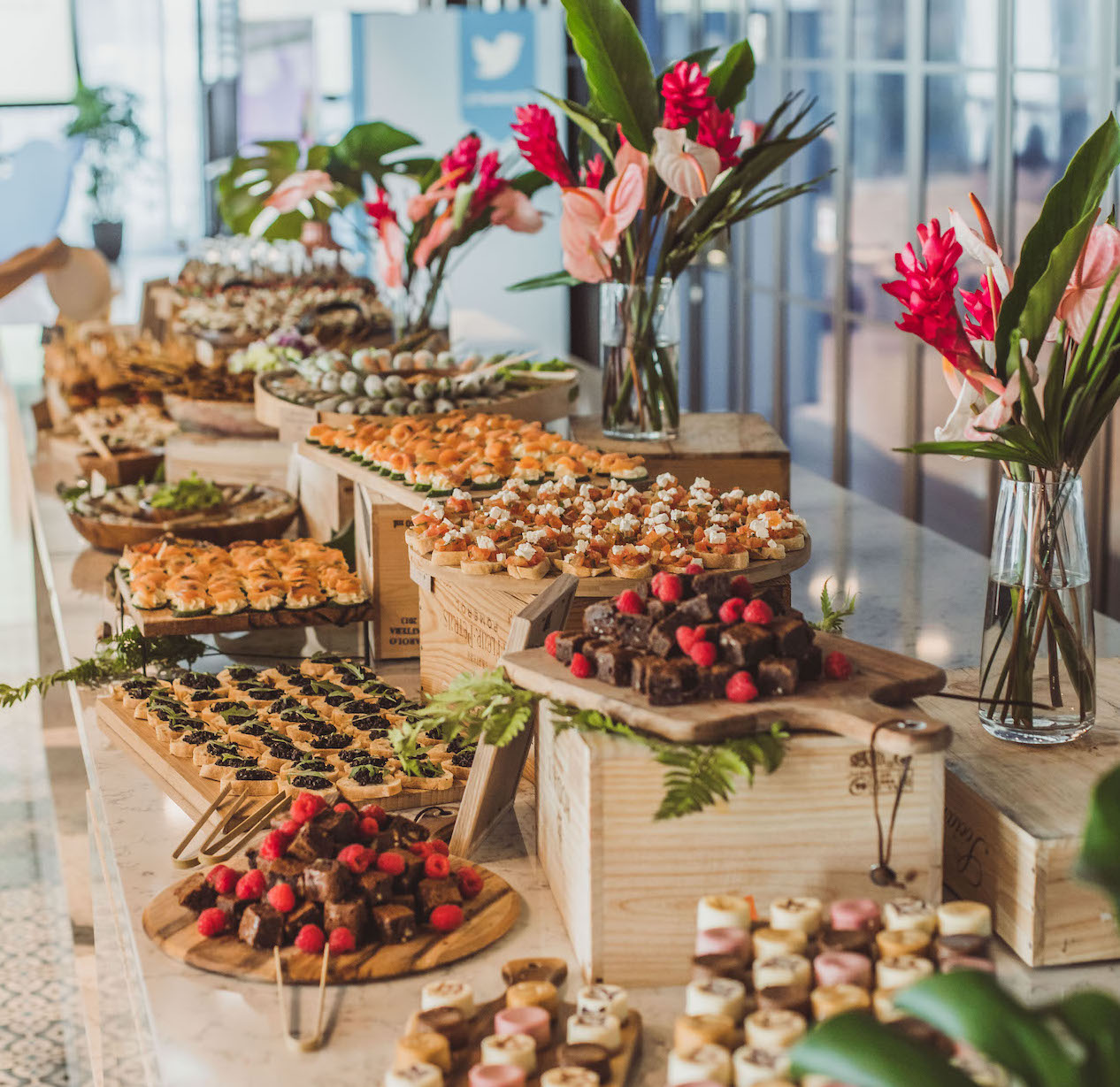 Canapé & Light Bites Catering - Deluxe Set (from $640 for 20pax)